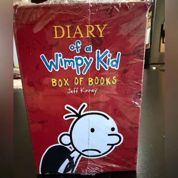 Diary of a Wimpy Kid Book Box Set 1-24 - Picture 2 of 3